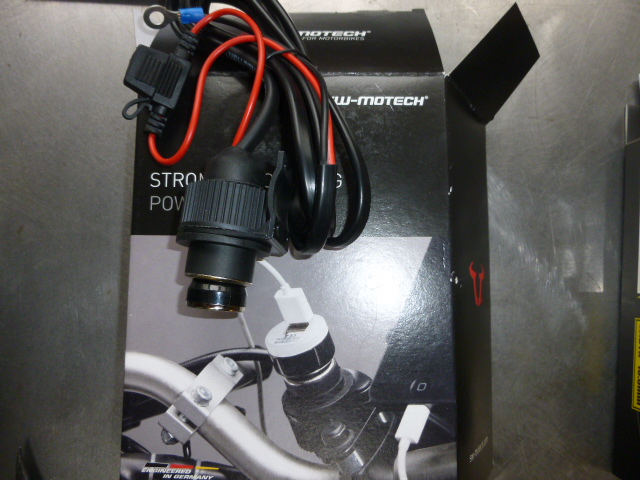 SW-Motech universal Ladebuchse